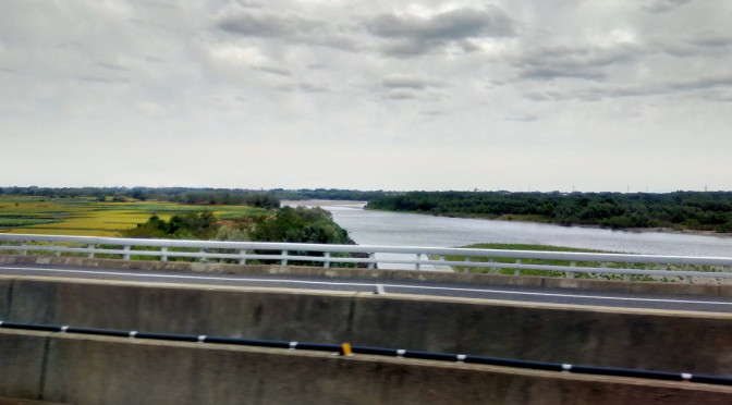 郡山から新潟への移動中の車窓から。河川の名前は？